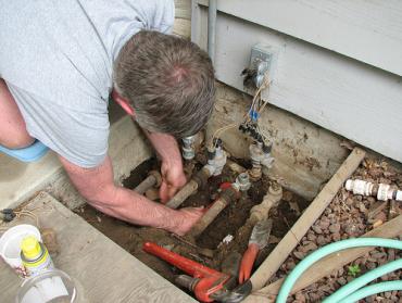 Las Vegas sprinkler repair in progress